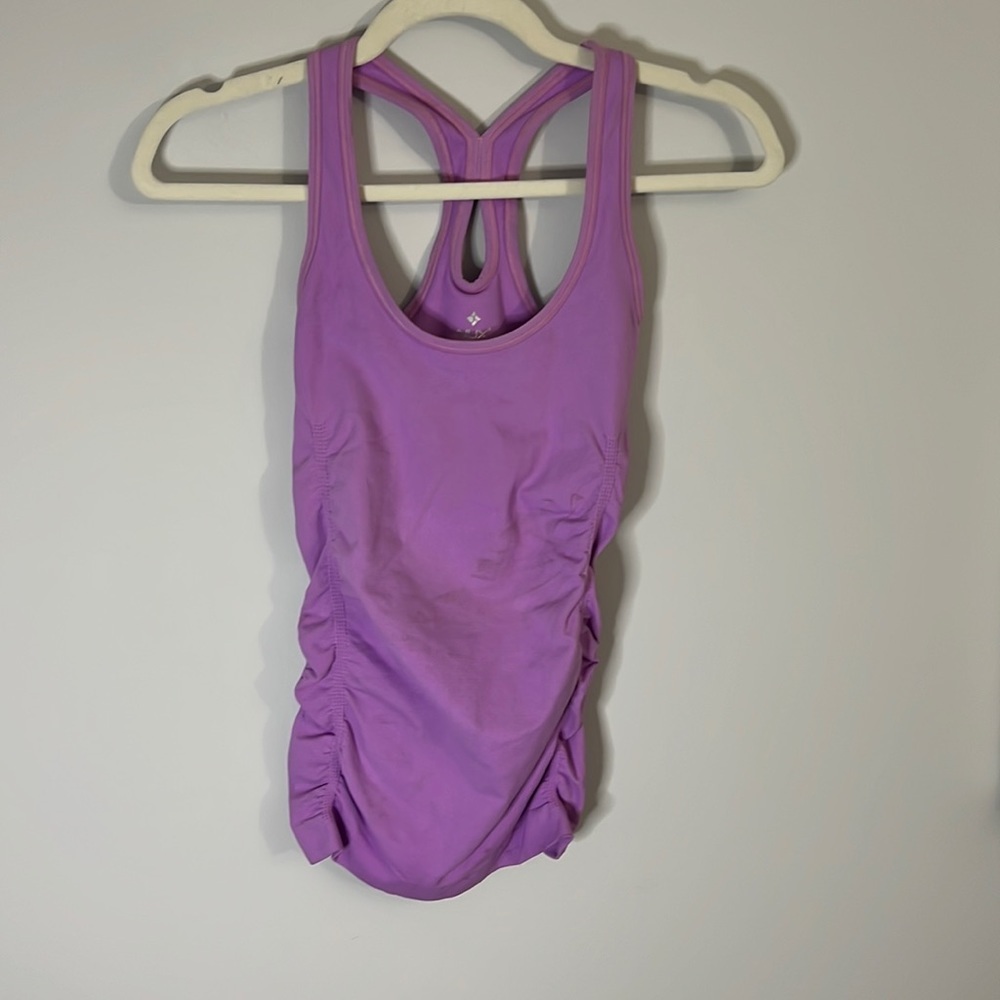 nux top with built-in sports bra